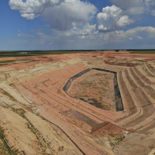 (11) SZWQ煤矿煤层自燃处治(6.修复全景)
Restoring engineering for spontaneous combustion in SQ coal mine, in 2018 (11) SZWQ煤矿煤层自燃处治(6.修复全景)
Restoring engineering for spontaneous combustion in SQ coal mine, in 2018
