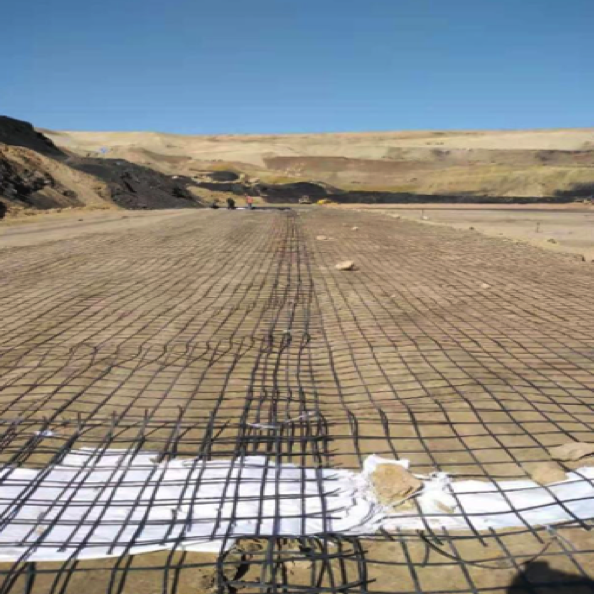 (11) SZWQ煤矿煤层自燃处治(3.回填)
Filling soil for spontaneous combustion in SQ coal mine, in 2018 (11) SZWQ煤矿煤层自燃处治(3.回填)
Filling soil for spontaneous combustion in SQ coal mine, in 2018