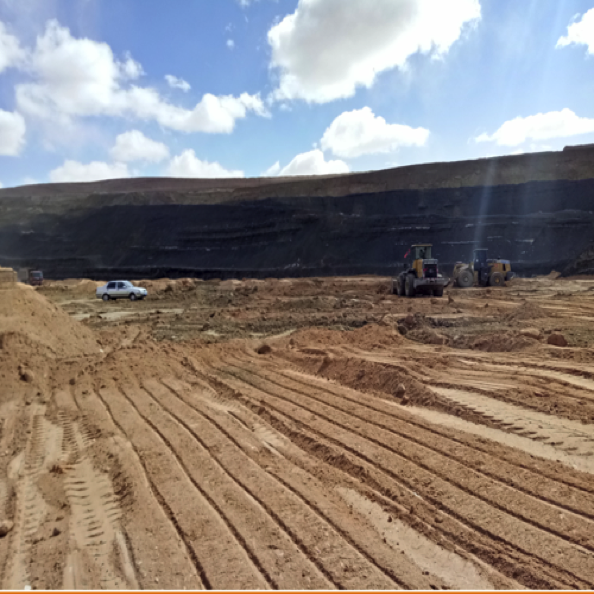 (11) SZWQ煤矿煤层自燃处治(3.回填)
Filling soil for spontaneous combustion in SQ coal mine, in 2018 (11) SZWQ煤矿煤层自燃处治(3.回填)
Filling soil for spontaneous combustion in SQ coal mine, in 2018